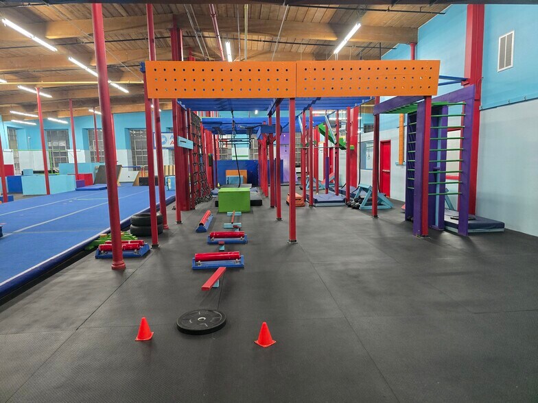 More Photos Of 418 Quequechan St, Fall River Light Manufacturing For Sale