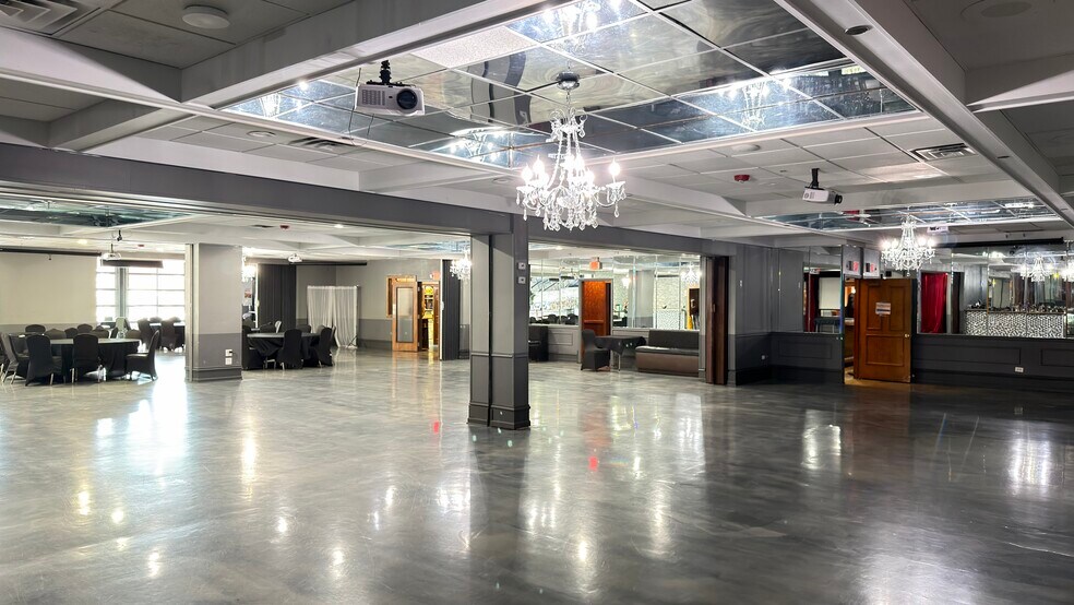 More Photos Of 106 N Main St, Glenwood Restaurant For Sale