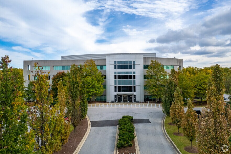 More Photos Of 801 International Dr, Linthicum Office For Sale