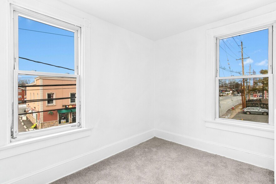 More Photos Of 162 W 2nd Ave, Roselle Self Storage For Sale