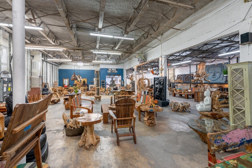 More Photos Of 3750 NW 46th St, Miami Manufacturing For Sale