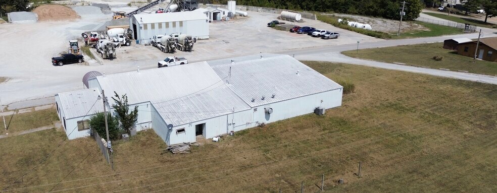 More Photos Of Hwys 59 & 10, Grove Restaurant For Sale