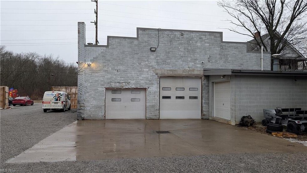 More Photos Of 22745 Alliance Sebring Rd, Alliance Light Manufacturing For Sale