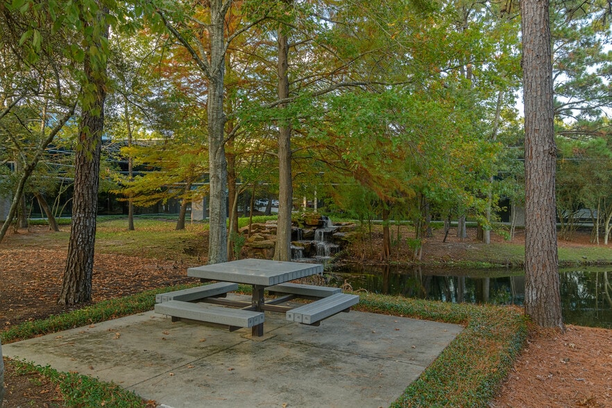 More Photos Of 8708 Technology Forest Pl, The Woodlands Office For Sale