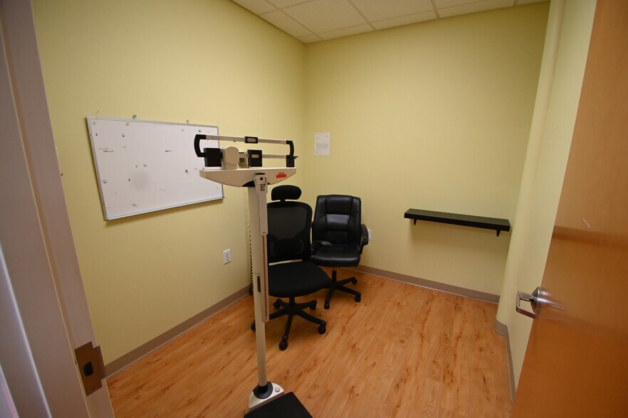 More Photos Of 5115 Palafox St, Pensacola Freestanding For Lease