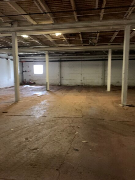 More Photos Of 33 Kenton Lands Rd, Erlanger Warehouse For Lease