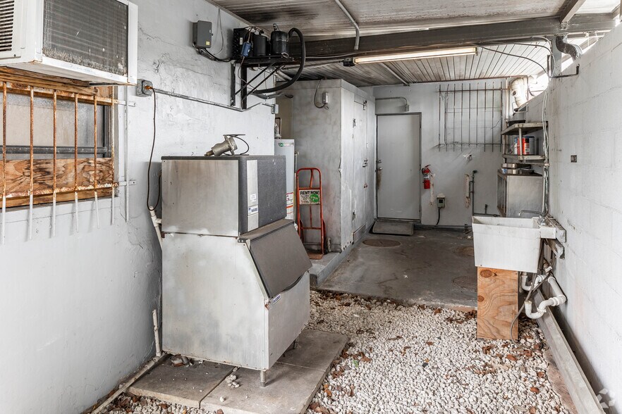 More Photos Of 1114 N State Road 7, Hollywood Restaurant For Sale