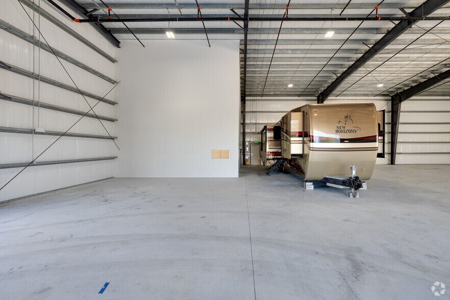 More Photos Of 10160 Mallory East Pky, Saint James City Industrial For Sale