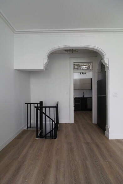 More Photos Of 114 E 37th St, New York Apartments For Sale