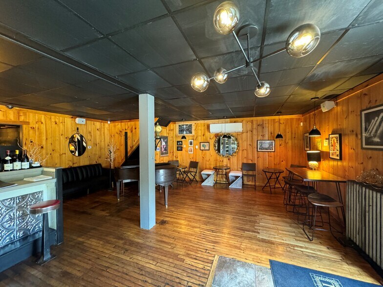 More Photos Of 256 Sebago Rd, Sebago Restaurant For Sale