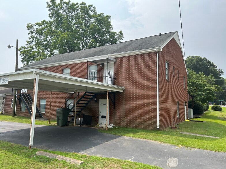 108 US Highway 158, Roanoke Rapids, NC 27870 Religious Facility For