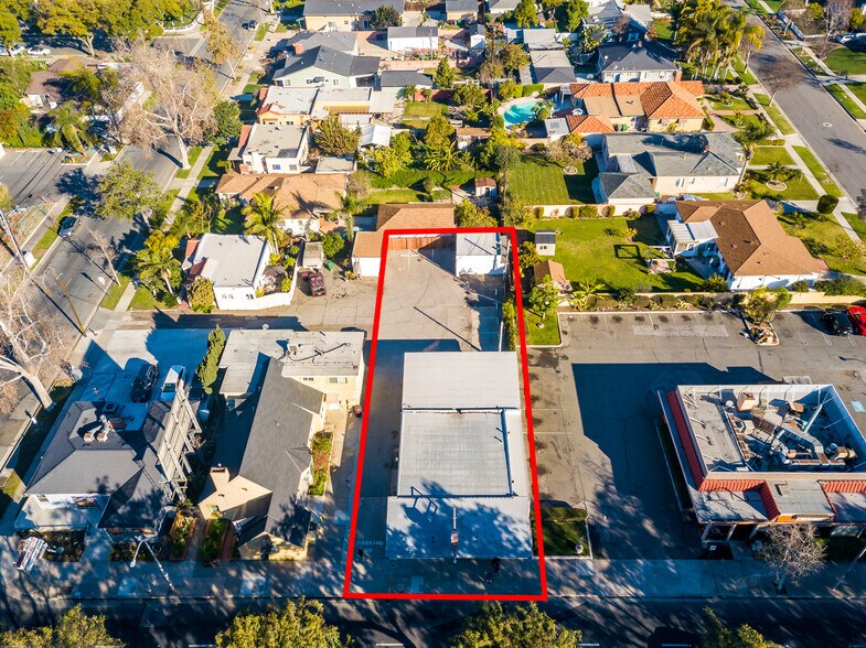 More Photos Of 1139 W 17th St, Santa Ana Freestanding For Lease