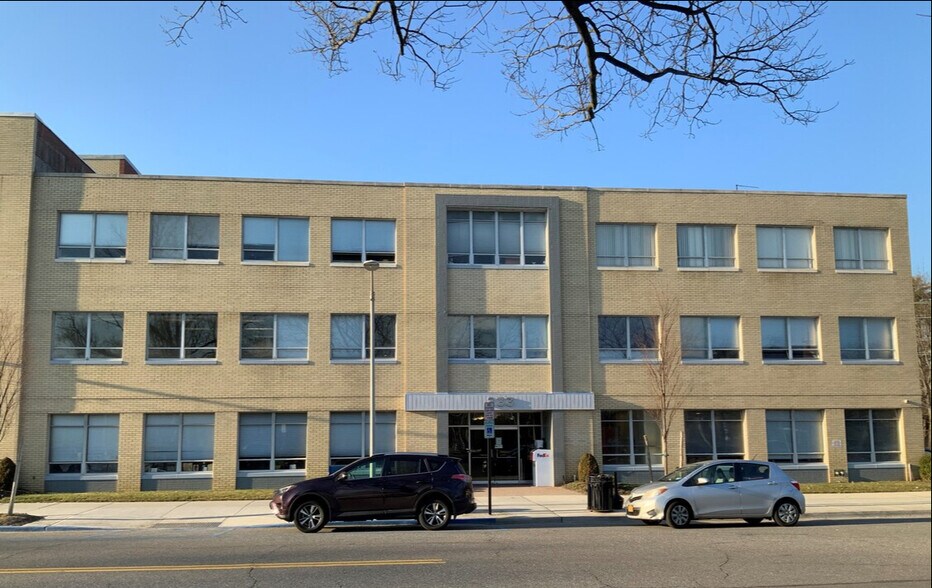 More Photos Of 233 7th, Garden City Office For Sale