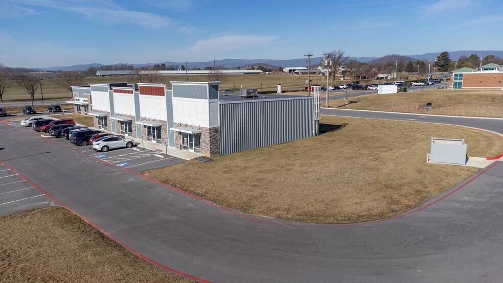 More Photos Of Dinkel Avenue, Bridgewater Medical For Lease