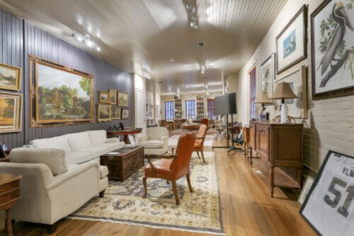 More Photos Of 528 Gravier St, New Orleans Office For Lease