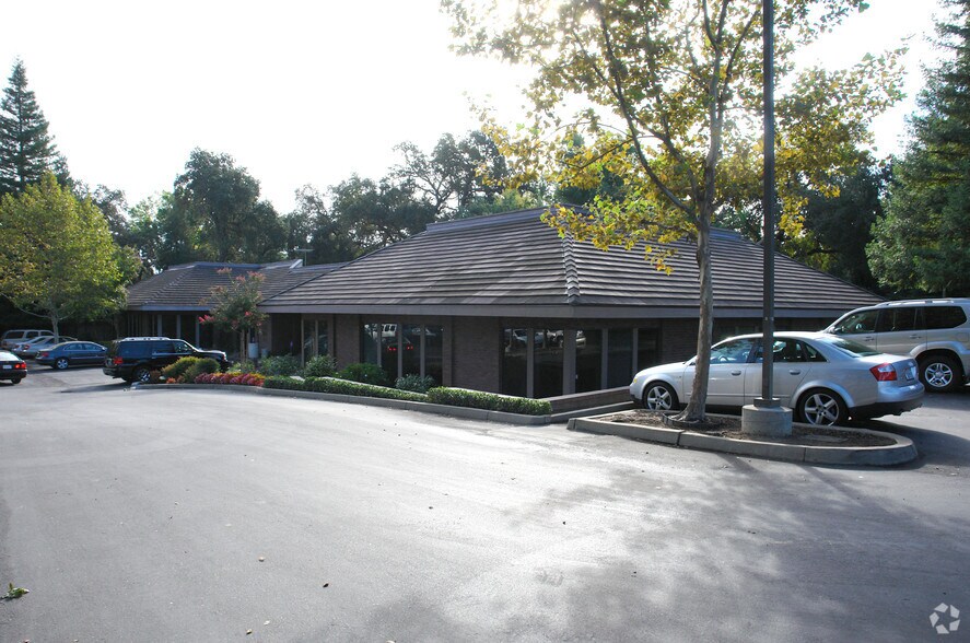 More Photos Of 3626 Fair Oaks Blvd, Sacramento Unknown For Lease