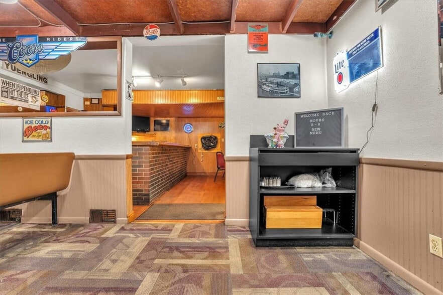 More Photos Of 3006 Lewis Run Rd, Clairton Restaurant For Sale