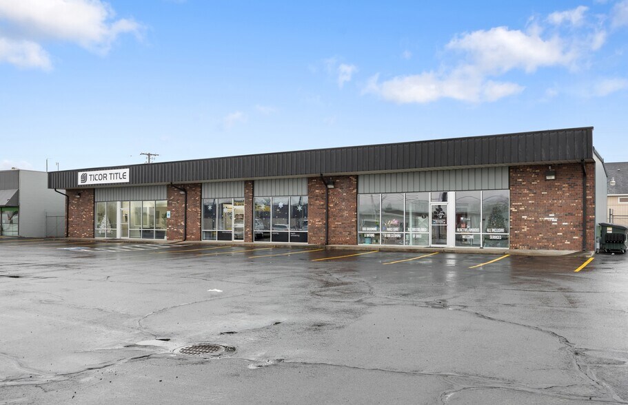 Primary Photo Of 1626 W Broadway Ave, Moses Lake Storefront For Lease