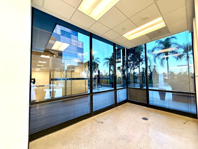 More Photos Of 3150 Bristol St, Costa Mesa Office For Lease