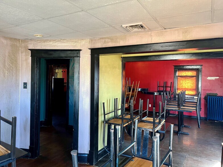 More Photos Of 321 Broadway, Chesterton Storefront Retail Office For Sale