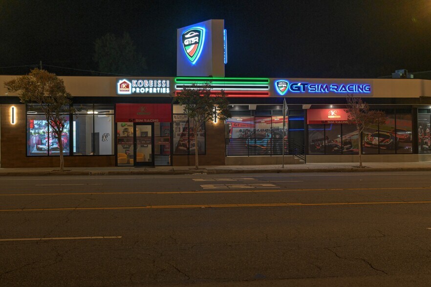 Primary Photo Of 2865 Foothill Blvd, La Crescenta Storefront Retail Office For Lease