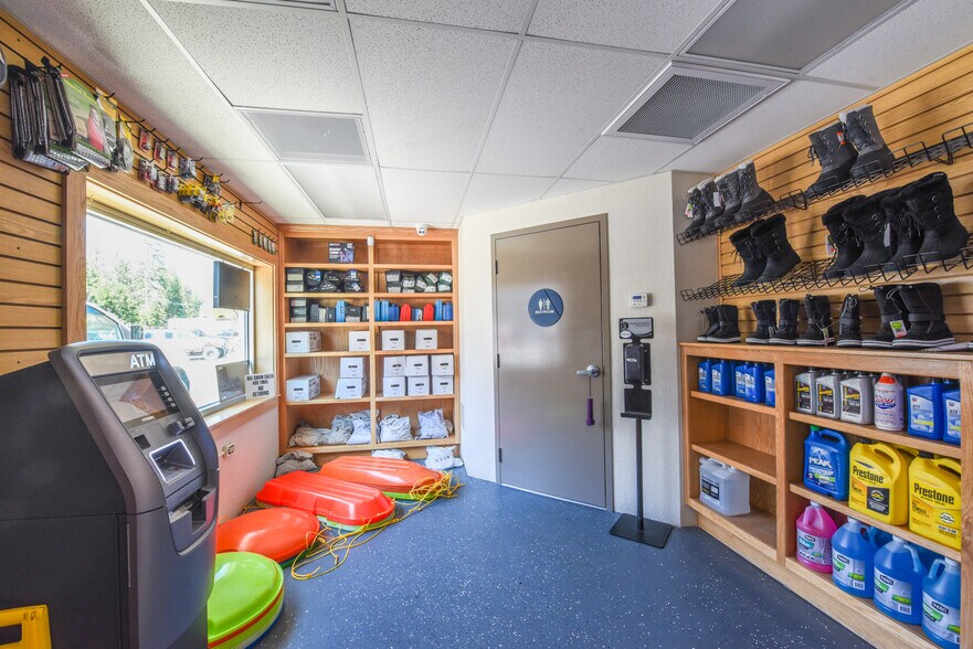 More Photos Of 24967 State Highway 108, Mi Wuk Village Service Station For Sale