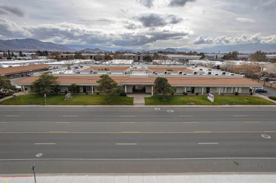 Primary Photo Of 255 Glendale Ave, Sparks Medical For Lease