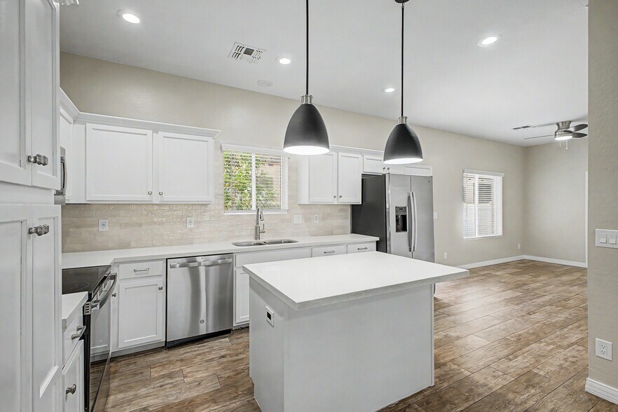 More Photos Of , Phoenix Multifamily For Sale
