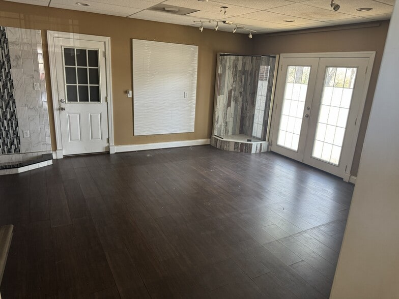 More Photos Of 1712 Ogletown Rd, Newark Flex For Lease