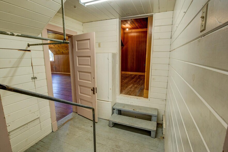 More Photos Of 7672 S Shingle Rd, Shingle Springs General Retail For Sale