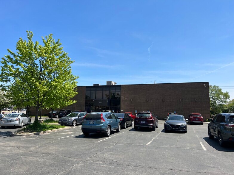 More Photos Of 21245 Lorain Rd, Fairview Park Medical For Lease