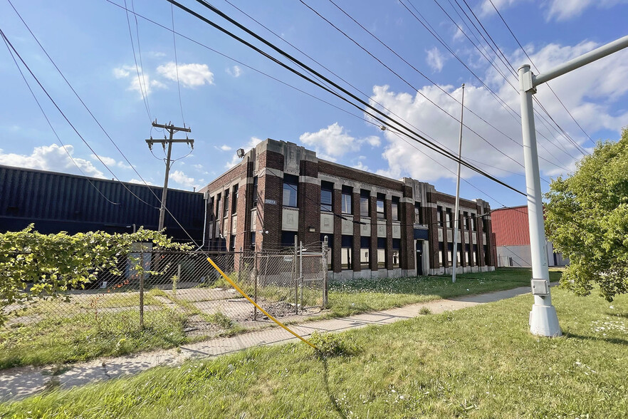 Primary Photo Of 20263 Hoover St, Detroit Warehouse For Sale