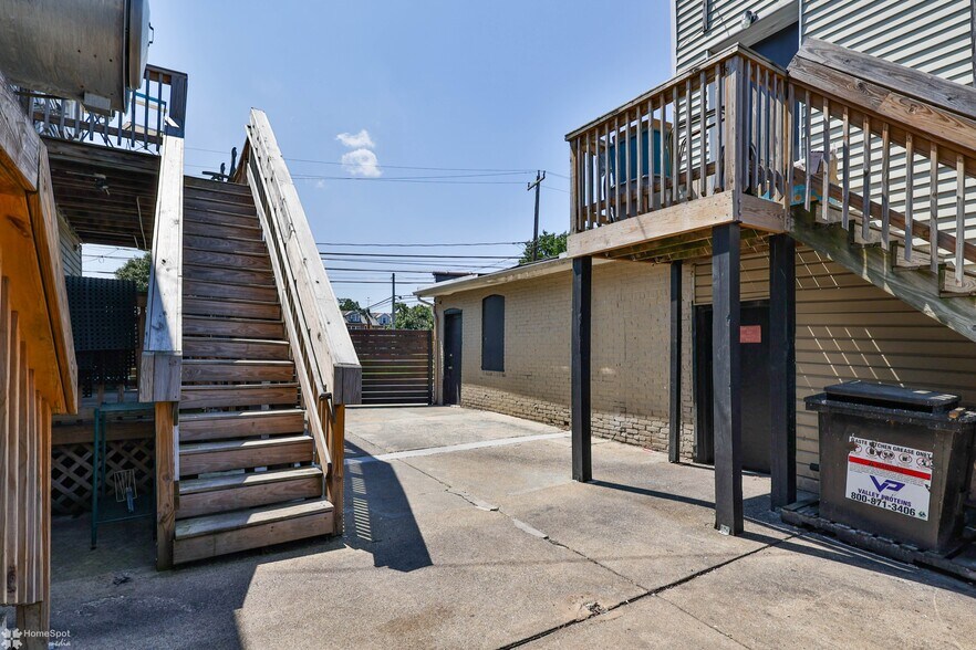 More Photos Of 2101 W Liberty St, Allentown Bar For Sale