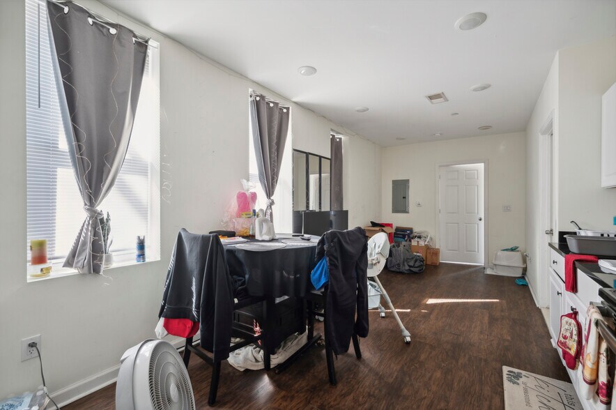 More Photos Of 446-448 S 52nd St, Philadelphia Apartments For Sale