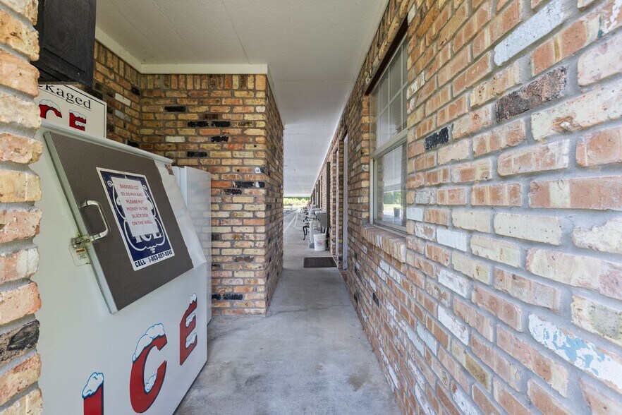 More Photos Of 9530 W FM 515, Alba Specialty For Sale