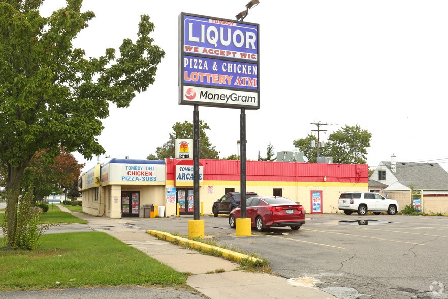 Primary Photo Of 18800 Dix Rd, Melvindale General Retail For Sale