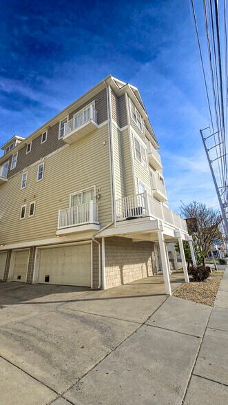 More Photos Of 5906-5908 Coastal Hwy, Ocean City Apartments For Sale