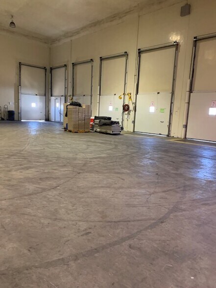More Photos Of 10537 Boone Dr, Sultana Refrigeration Cold Storage For Sale