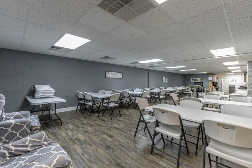 More Photos Of 4501 Oak Hill Rd, Chattanooga Religious Facility For Sale