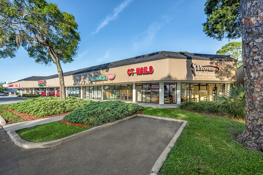 More Photos Of 6200-6384 66th St N, Pinellas Park General Retail For Sale