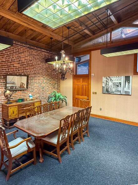 More Photos Of 171 Church St, Charleston Office For Sale