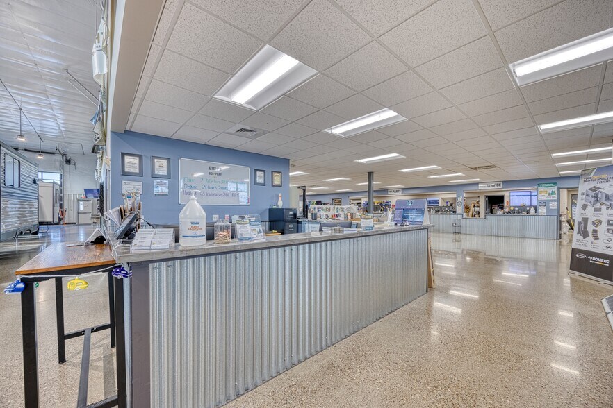 More Photos Of 3928 Tri Hill Frontage Rd, Great Falls Auto Dealership For Sale