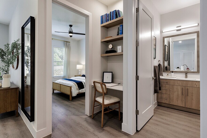 More Photos Of 7910 S New Braunfels, San Antonio Apartments For Lease