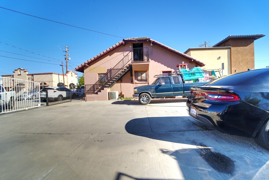 More Photos Of 4443 Maine Ave, Baldwin Park Office For Lease