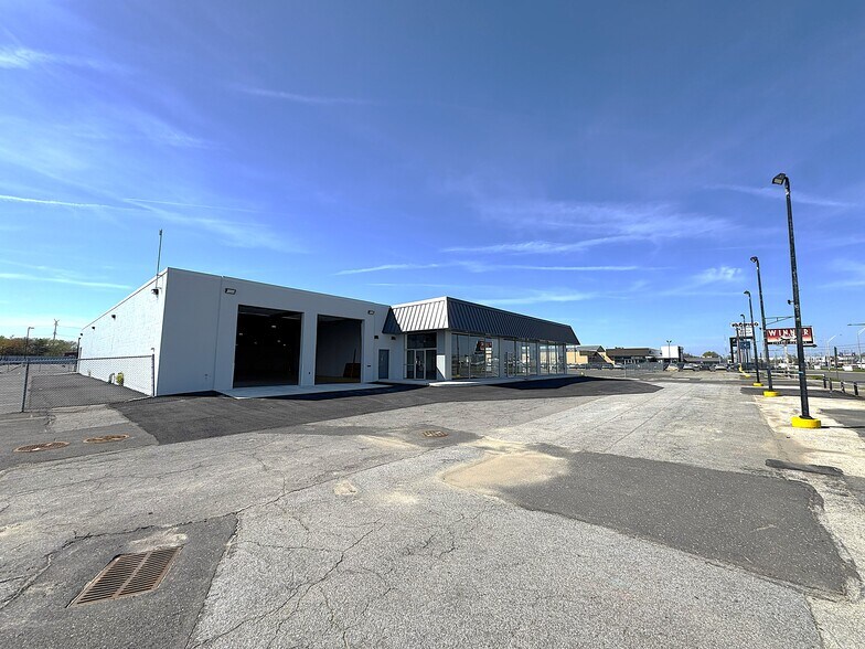 More Photos Of 6717 Essington Ave, Philadelphia Warehouse For Lease