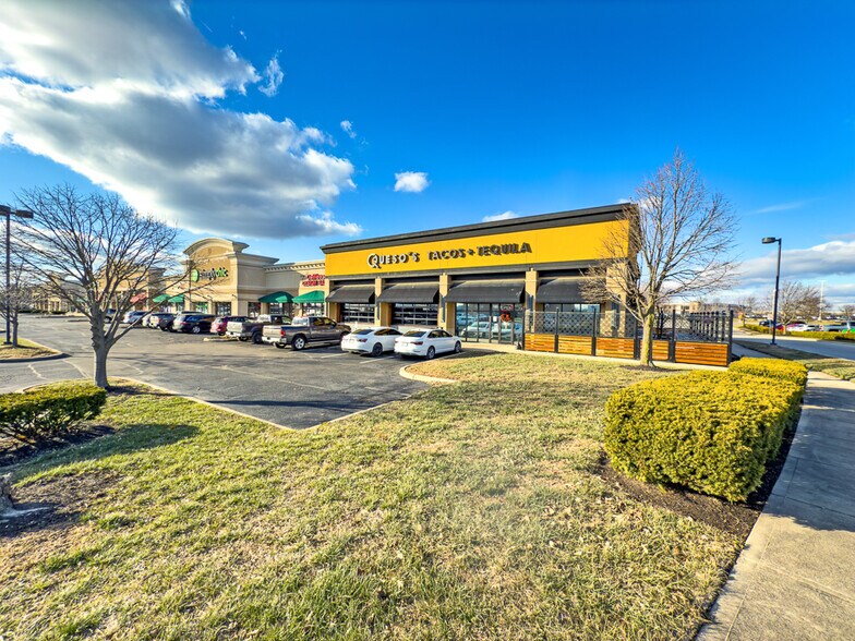 More Photos Of 160 Plainfield Village Dr, Plainfield General Retail For Sale