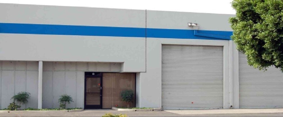 More Photos Of 236 S 8th Ave, City of Industry Warehouse For Lease