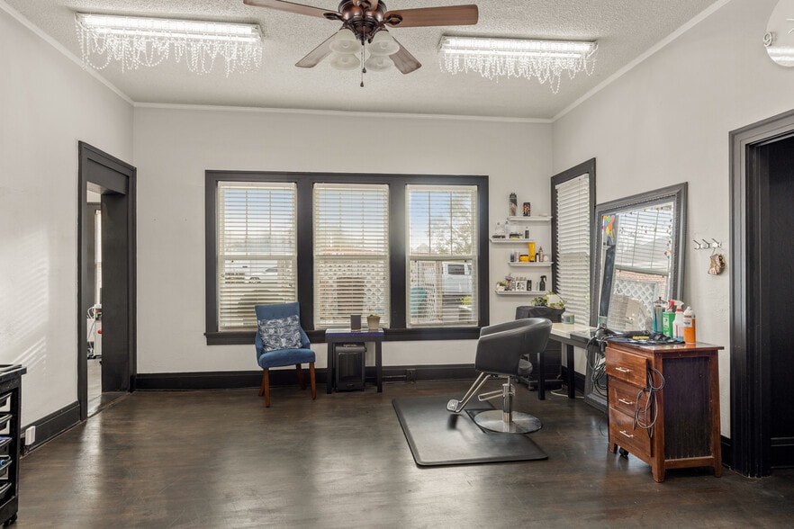 More Photos Of 919 N Monroe St, Tallahassee Freestanding For Lease