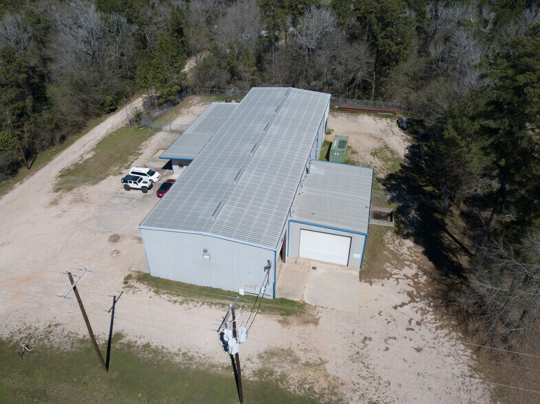 More Photos Of 9730 Shepard Hill Rd, Willis Warehouse For Sale