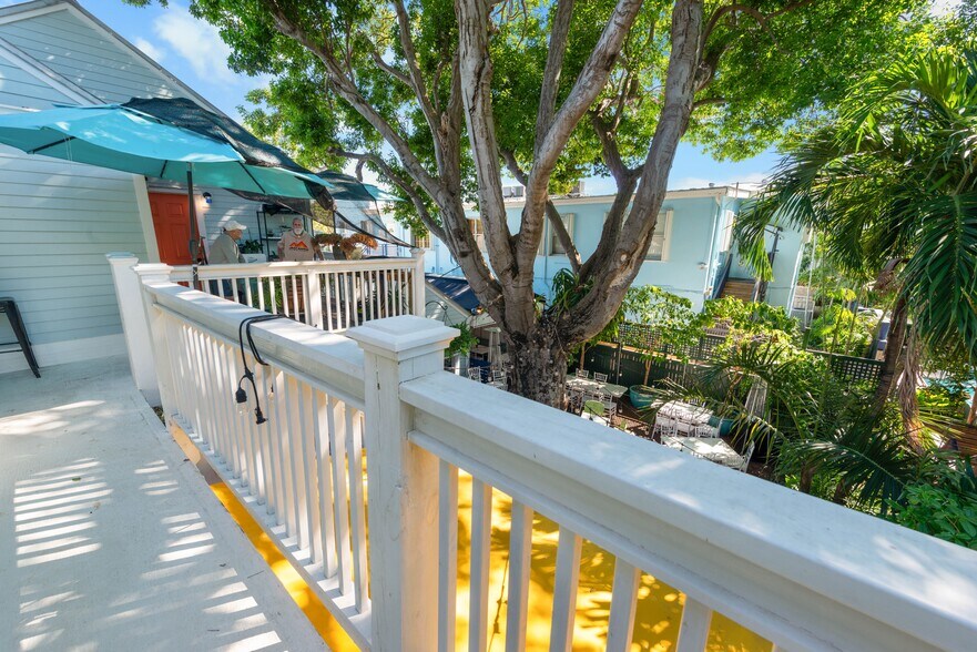 More Photos Of 816 Duval St, Key West Restaurant For Sale